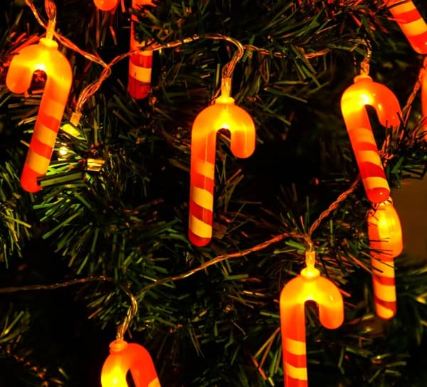 1 rød sukkerrør lyskrans, 10 LED julesnemandslys
