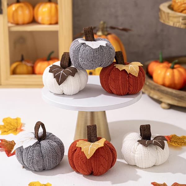Strikkede gresskarpynt til Thanksgiving og Halloween (3 stk, 9cmx9cmx6cm)