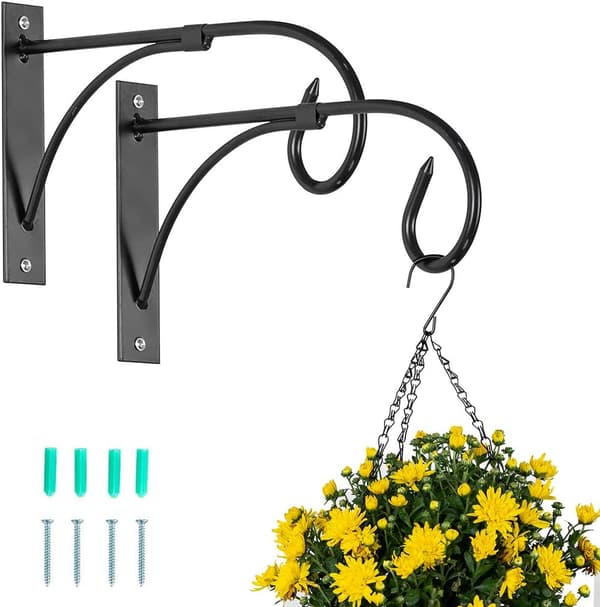 2 stk hengende kurvfeste utendørs plantekroker, svart gjerde
