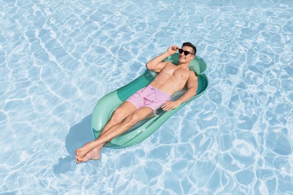 Inflatable Pool Float Lounge Chair With Mesh Bottom PVC for Beach and Pool Relaxation 160 x 84 cm Green
