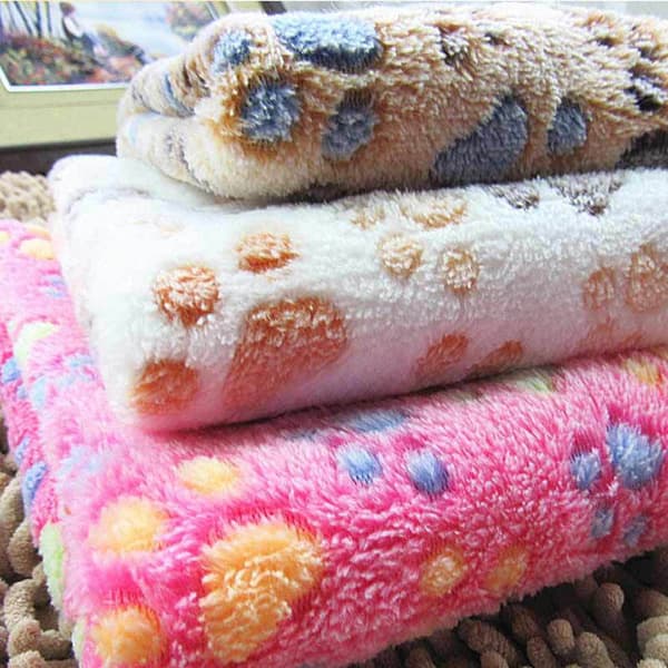 Blødt fleece tæppe til kæledyr og varmt sengetæppe til hvalpe, kæledyrstæppe - Hvid M