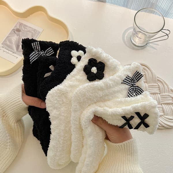 Bløde og varme vinterstrømper med sløjfe til kvinder - Koralfleece-strømper - Bløde koralfleece-strømper - Afslappede indendørsstrømper