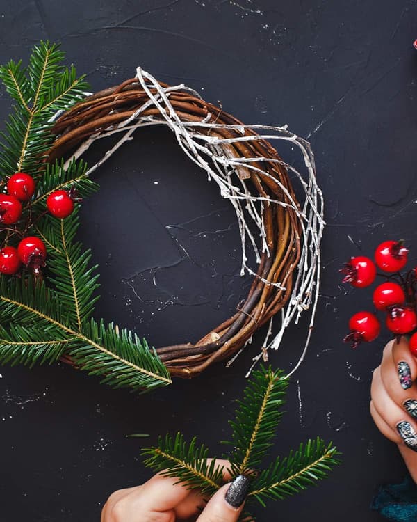 8 Pieces Natural Grapevine Wreath Rings in 2 Sizes, Rattan Vine Branch