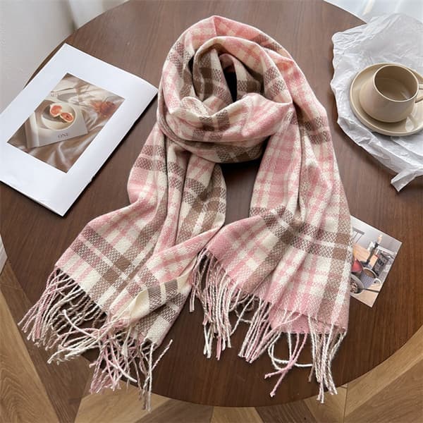 Ternet halstørklæde i polyester til kvinder, blødt varmt strikket design med kvaster til vinter og hverdagsbrug, lyserød, 70 x 200 cm