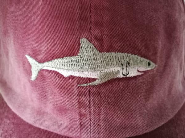 Vasket hai-brodert baseballcaps (svart), klassisk Polo-stil