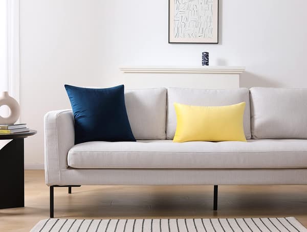 Sett med 2 koselige fløyelsputer i firkantet form for sofa og seng, marineblå, 45 x 45 cm