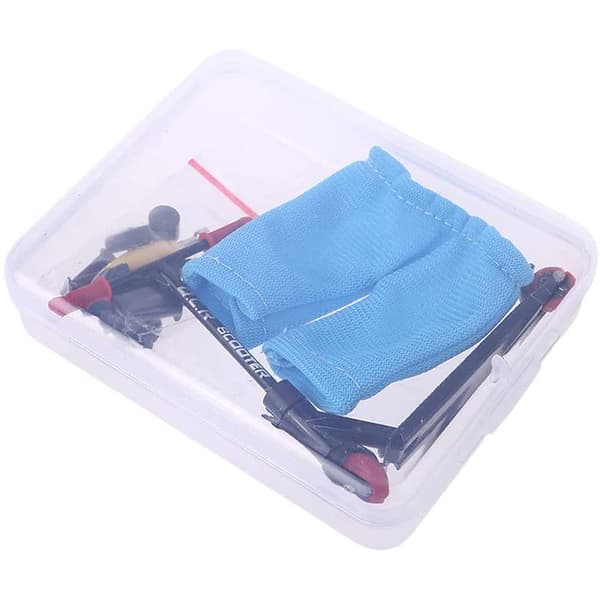 Mini Alloy Finger Scooter Model Set Mini Finger Scooter Interactive Finger Toy Novelty Sensory Activity Finger Scooter Skateboard Kit