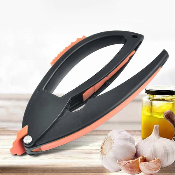 Garlic Press with Peeler Scraper Easy to Clean Detachable Design Fine Mesh Corrosion Resistant Versatile TPR Ergonomic Handle Garlic Press Kitchen T