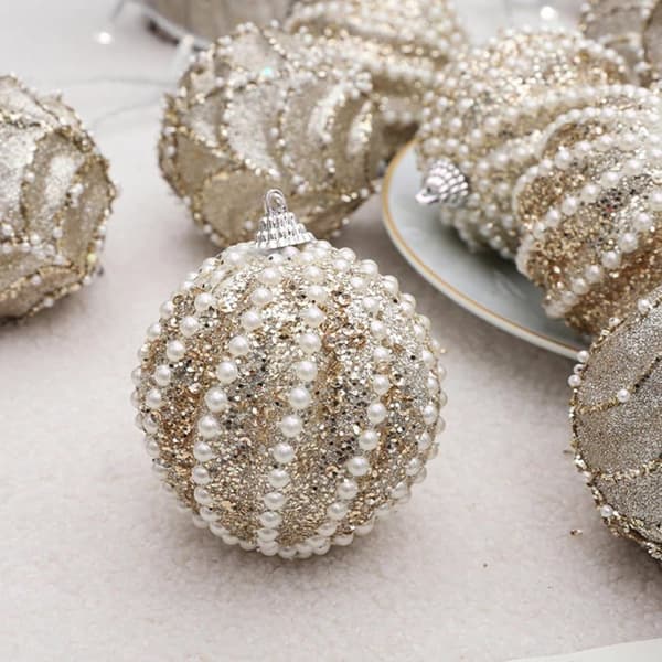Julekuler 12-pakning 8 cm - Champagnefargede juledekorasjoner til tre og fest