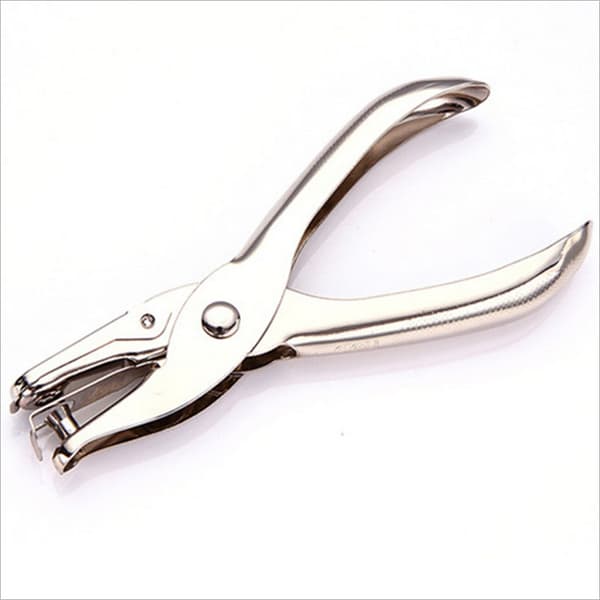 130x11x57 mm, Single Hole Punch, Hole Puncher, 5 Sheet Capacity, Silver