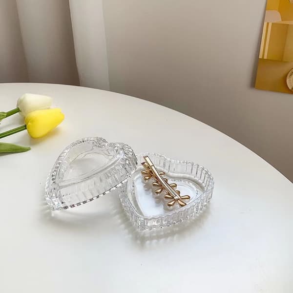 Crystal Glass Heart Organizer Embossed Jewelry Box Candy Box with Lid Card (Transparent)
