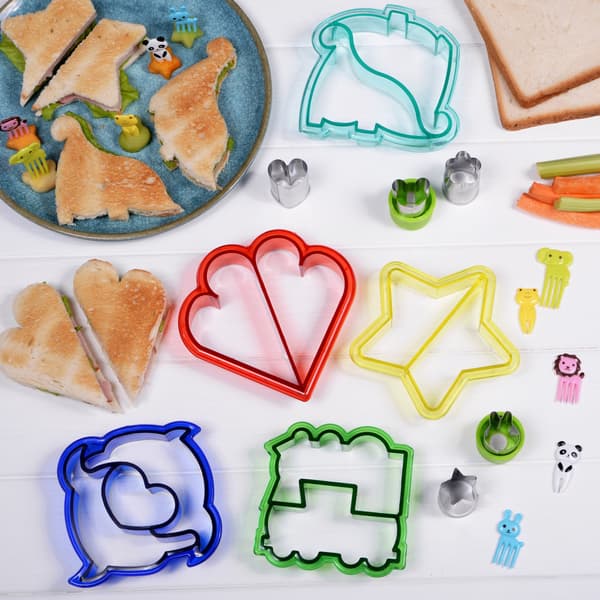 Sandwichforme til børn - 20 dele: Sæt med 5 sandwichforme/kageforme/brødforme - Leveres med 5 grøntsagsskærere og bonus 10 Bento Deco
