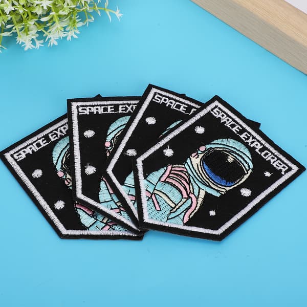 8st Adventure Pattern Embroidery Patch Sew On Stickers Clothes Applique DIY Clothing Decoration