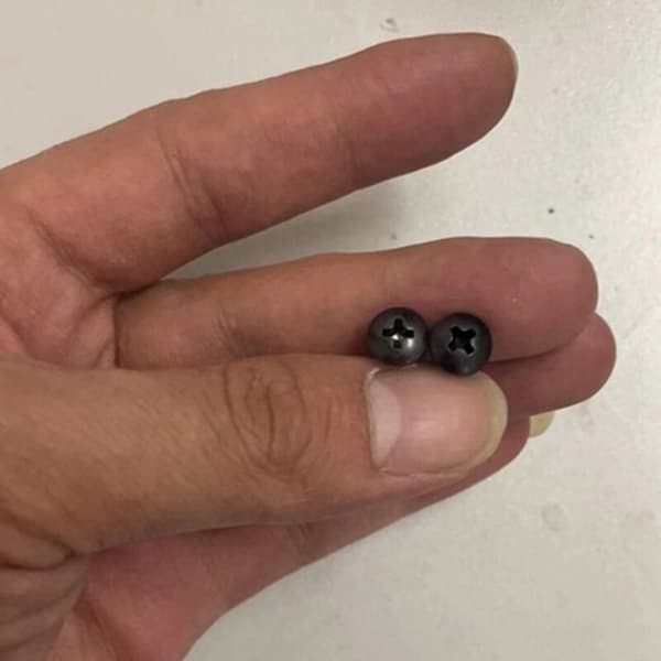 1000 stk Svart Stål Flat Hode Sopphode Skruer Rustfritt Stål Ramme Paraplyhode Skruer M3