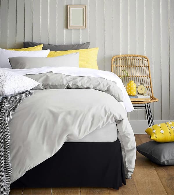 Ruffle Skirt Double-Soft Brushed Polyester Microfiber - Pleated - Fits Under Mattress & Down to Floor - Bed Skirt (Black) (FMY)
