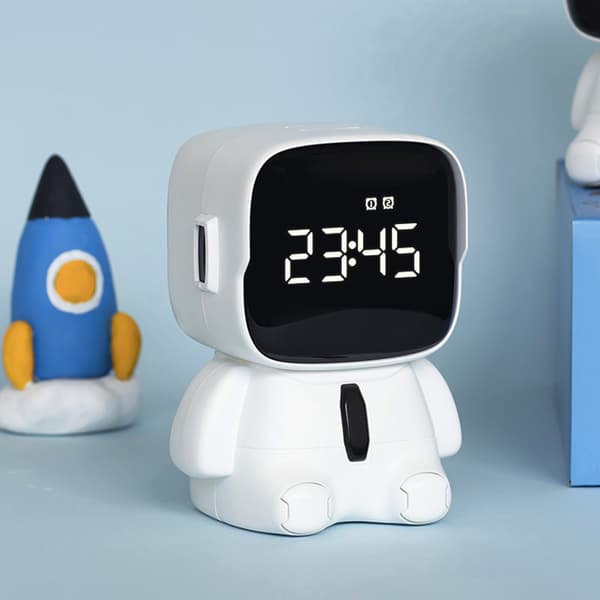 Kids Alarm Clock Digital Alarm Clock Bedside Clock with Snooze, Countdown Function, Independent Alarms, Rechargeable, Suitable
