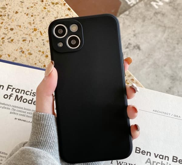 Silikondeksel til iPhone Svart Svart one size Svart one size