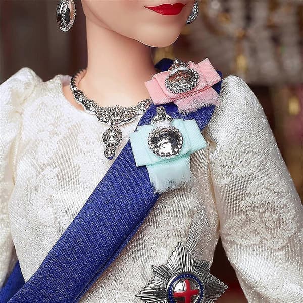 Docka Drottning Elizabeth II Leksaksgåvor Dekor