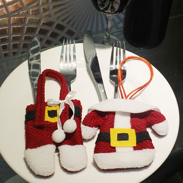 Santa Clothes Silverware Holder Plush Bag Dining Table Decor for Christmas Party Clothes Clothes