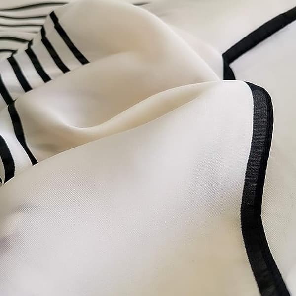 Mulberry Silke Skjerf for Kvinner - Lett Firkantet Sateng Hodeplagg - Lite Silkehårskjerf for Søvn 21\" x 21\"