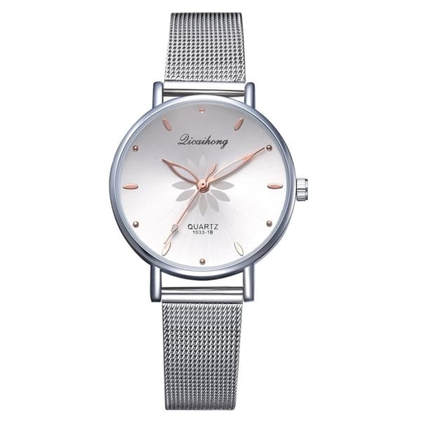 Women's watch with metal strap and timeless design