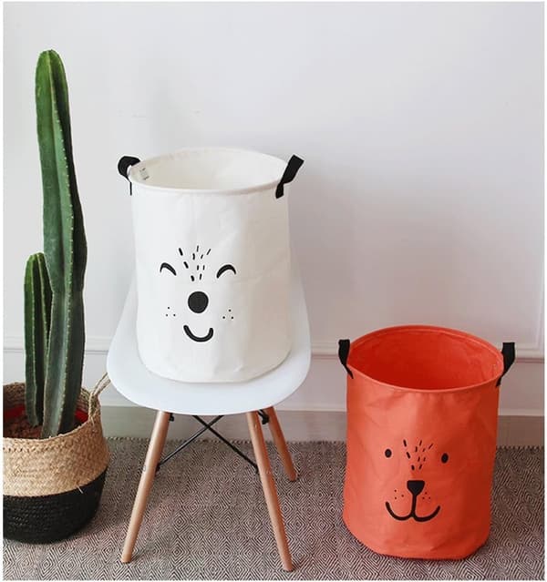 Foldable and waterproof laundry basket suitable for storage