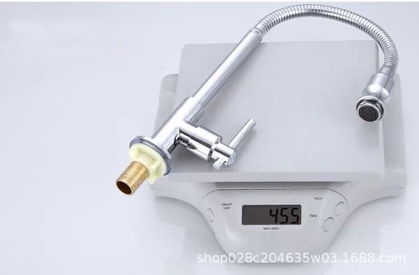 Outdoor Kitchen Faucet 360° Rotating Single Hole Single Handle Cold Water Tap