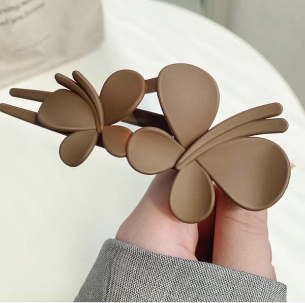 4 store matte sommerfuglhårklemmer for kvinner og jenter, andenebbhårklemmer