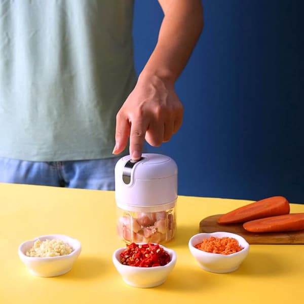 Bärbar Elektrisk Hackare 250ML & 100ML, Sladdlös Mini Mixer för Barnmat, Kött, Vitlök - Vit