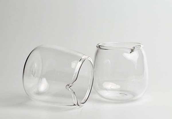 4 stk. mini glassfløtekanner melkekrukker sausmugger, kaffeservering, 2 oz