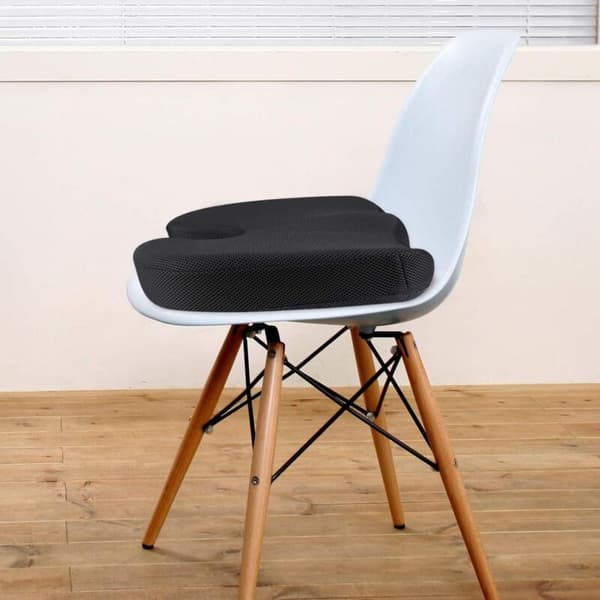 Orthopedic Coccyx Seat Cushion, Made of Optimized Viscoelastic Memory Foam (Black)