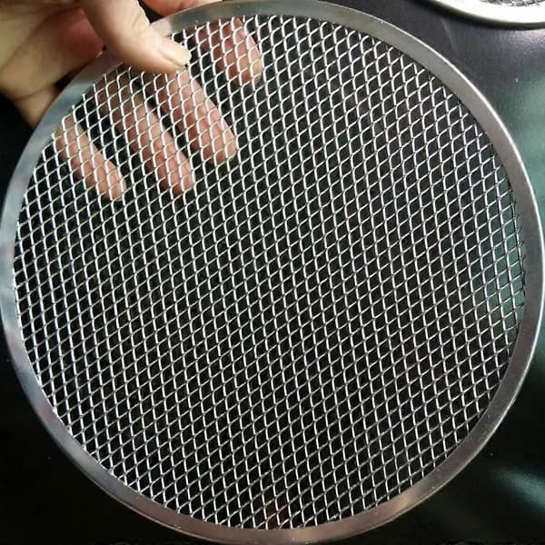 10\" Non-Stick Aluminium Mesh Pizzaplade med Huller og Sømløs Kant