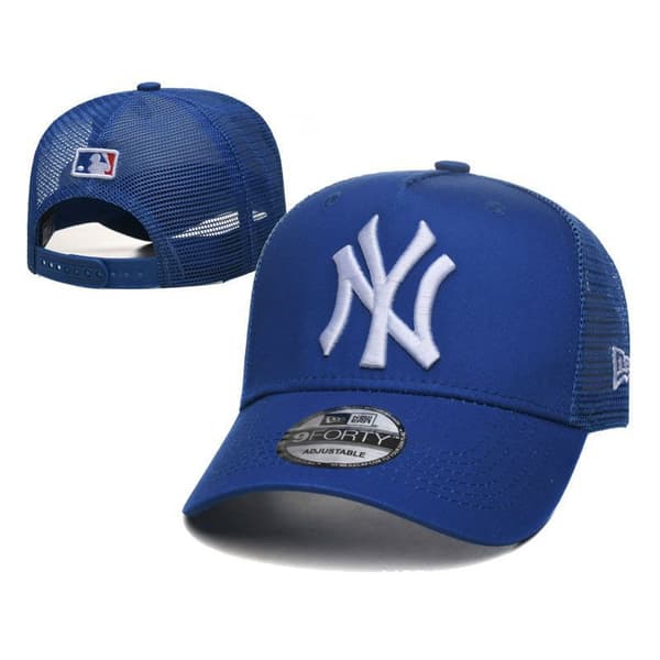 New York Yankees League Essential Dark Blue 9FORTY A-Frame Trucker Adjustable Cap