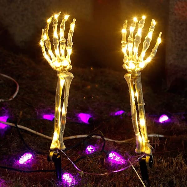 Halloween Outdoor Decorations, Lighted Skull Arm Stake with 40 LED Warm White Lights - 8 Modes Solar Outdoor
