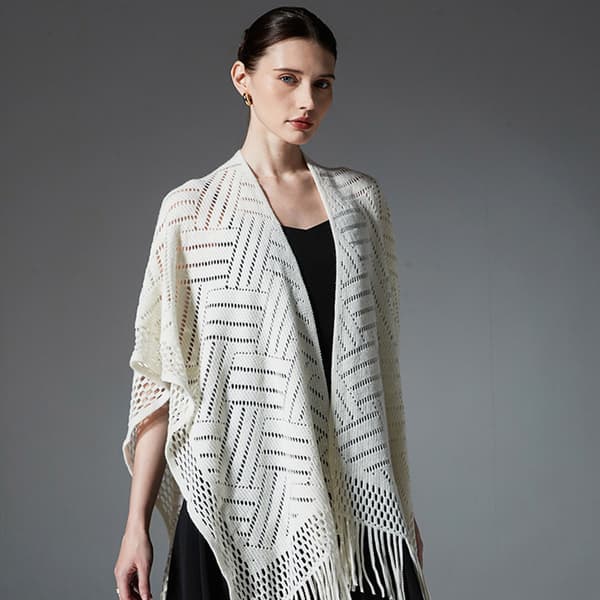 Elegant Knitted Shawl - White, Lightweight and Versatile 301
