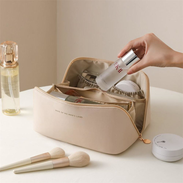 Rummelig Toilettaske - Perfekt til Rejsen - Makeup taske Sort Svart