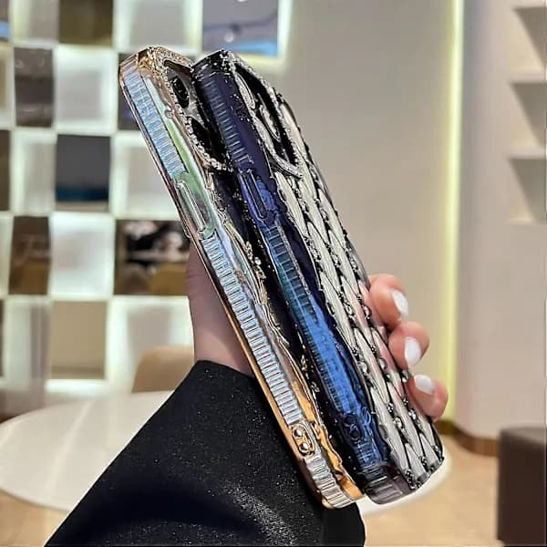 Suitable for iPhone 16 Pro Max mobile phone case, cute luxury glitter rhinestone flower protective case_yux