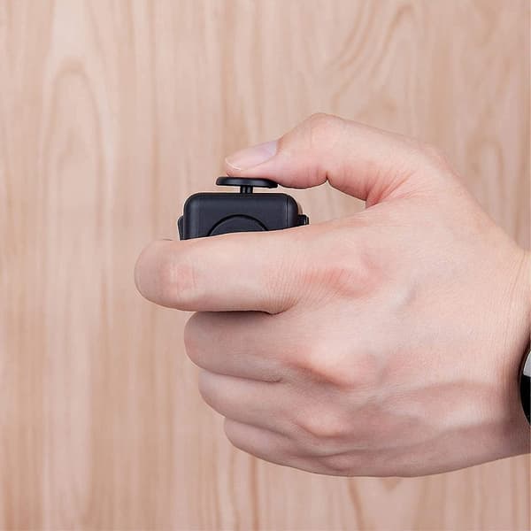 Fidget Cube - Hvit, Antistressleke for Barn og Voksne, Angstdempende, Dekompresjonsleke med 6 Beroligende Moduler