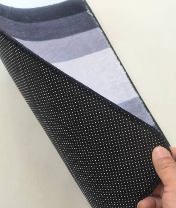 Badeværelsesmåtte, ultrablød absorberende mikrofiber, hurtigtørrende, slidstærk bagside til badeværelsesgulve, badekar og brusere, grå, 40 x 60 cm
