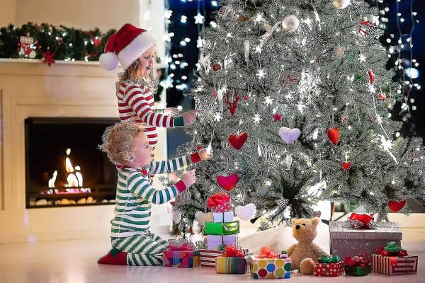 LED Creative Snowflake Light - 10 Meters 80 Lights - with Flashing Battery