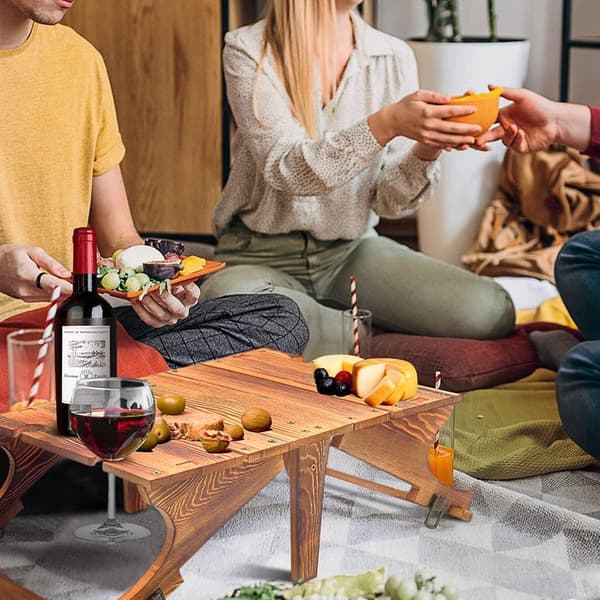 Bærbart picnicbord, 2-i-1 foldbart træpicnicbord, vinbord med 4 vinglasholdere, velegnet til udendørs græsplæne, strand, park, have