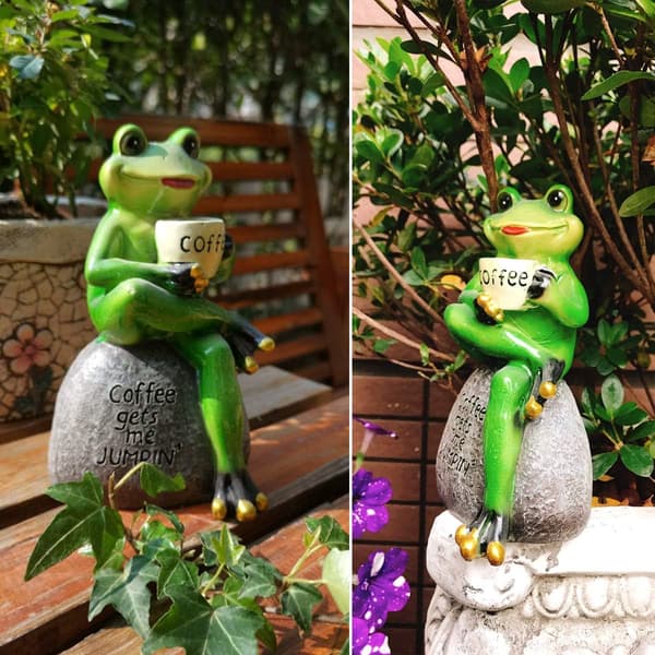 Frøstatue til haven, drikkende kaffe grøn frøfigur til