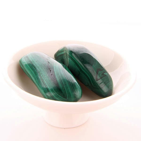 2-4CM Bulk Korn Malakit Sten Naturpolerede Ædelstene Tilbehør til Wicca Reiki og Energi Krystal Healing