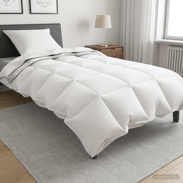Couette - EXKLUSIVT HUS - Enkel design - 137 x 200 cm - Bambufibrer & polyester - Alla säsonger Vit