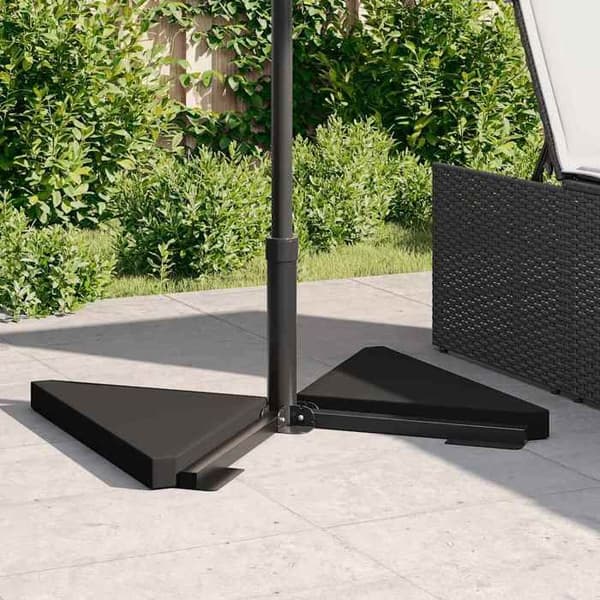 Maison Exclusive - Parasolfødder 2 stk. trekantet sort granit 14kg