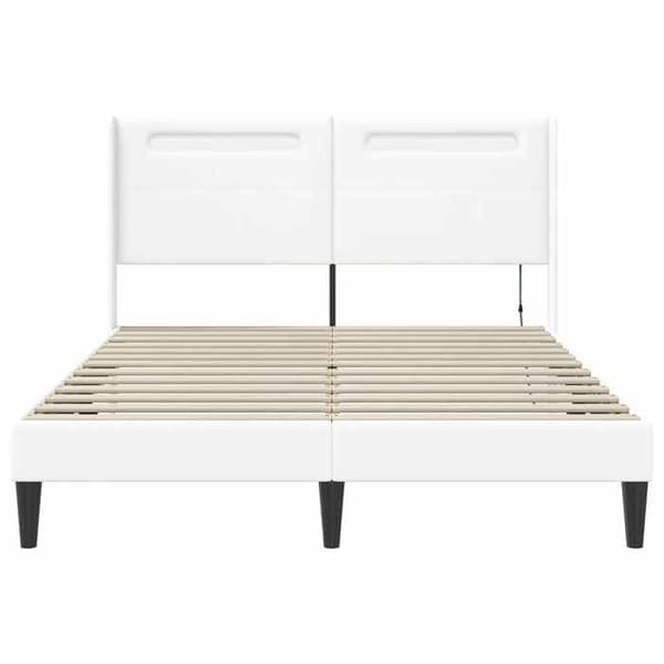 Sengestel - EKSKLUSIV HUS - 140 x 200 cm - Kunstlæder - Multifarvede LED-striber - USB-port Vit