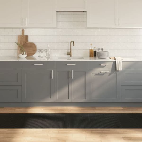Maison Exclusive - Musta suorakulmainen matto 60x400 cm bambusta