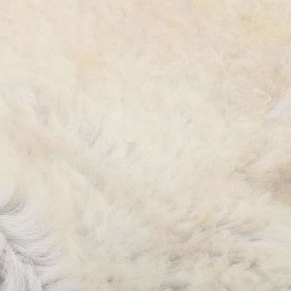 Maison Exclusive - Lammeskind Creme (60-70)x(90-100) cm