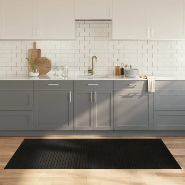 Maison Exclusive - Musta suorakulmainen matto 100x200 cm bambusta