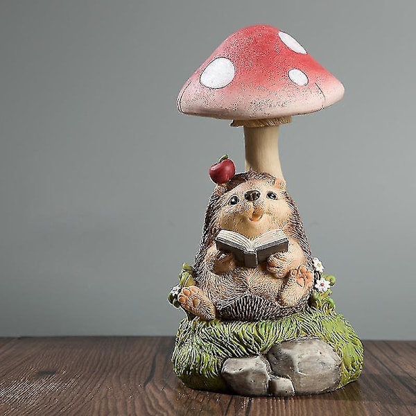 Havefigur af Svampe og Pindsvin med Solcelle, Havedekoration i Resin